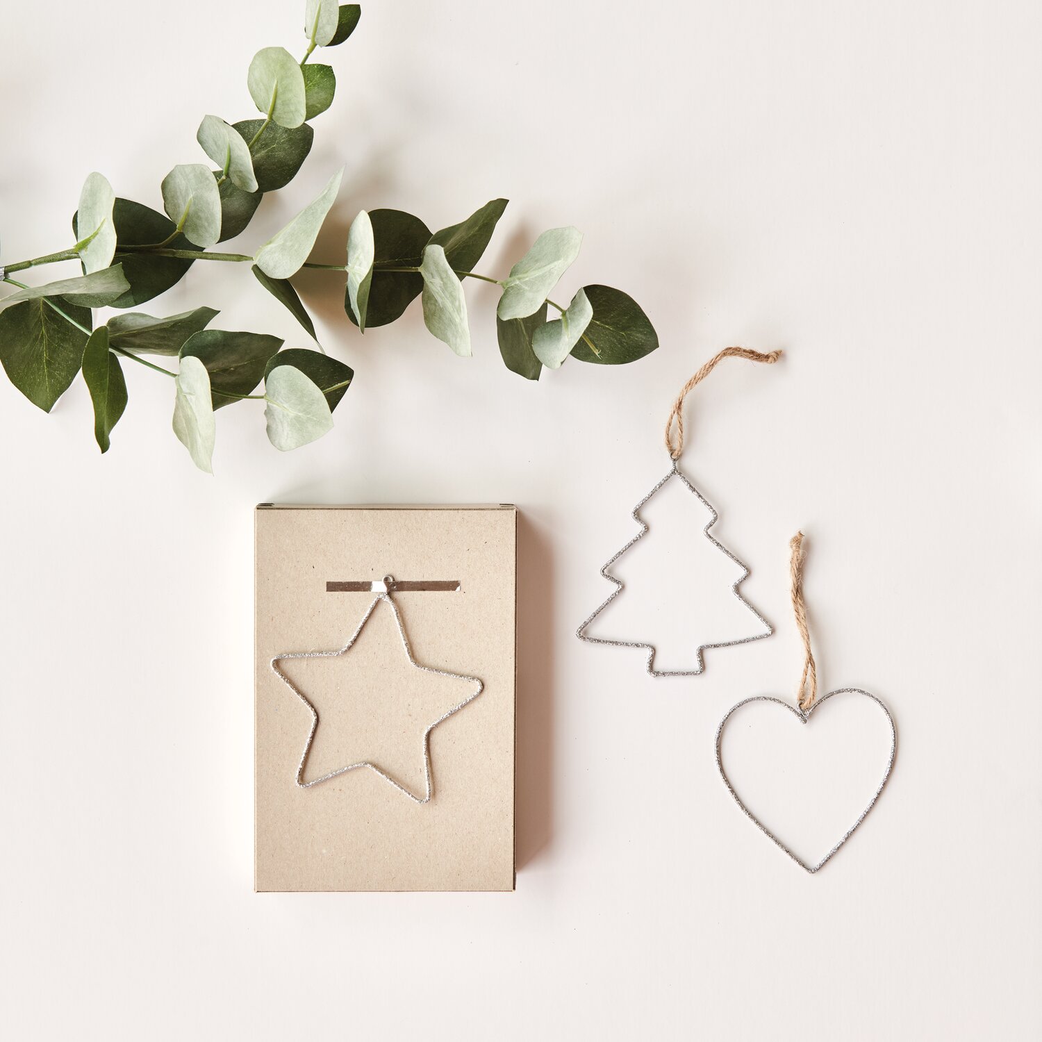 Metallhänger Tannenbaum 10x10cm Farbe Glitter-Silber von Rico Design