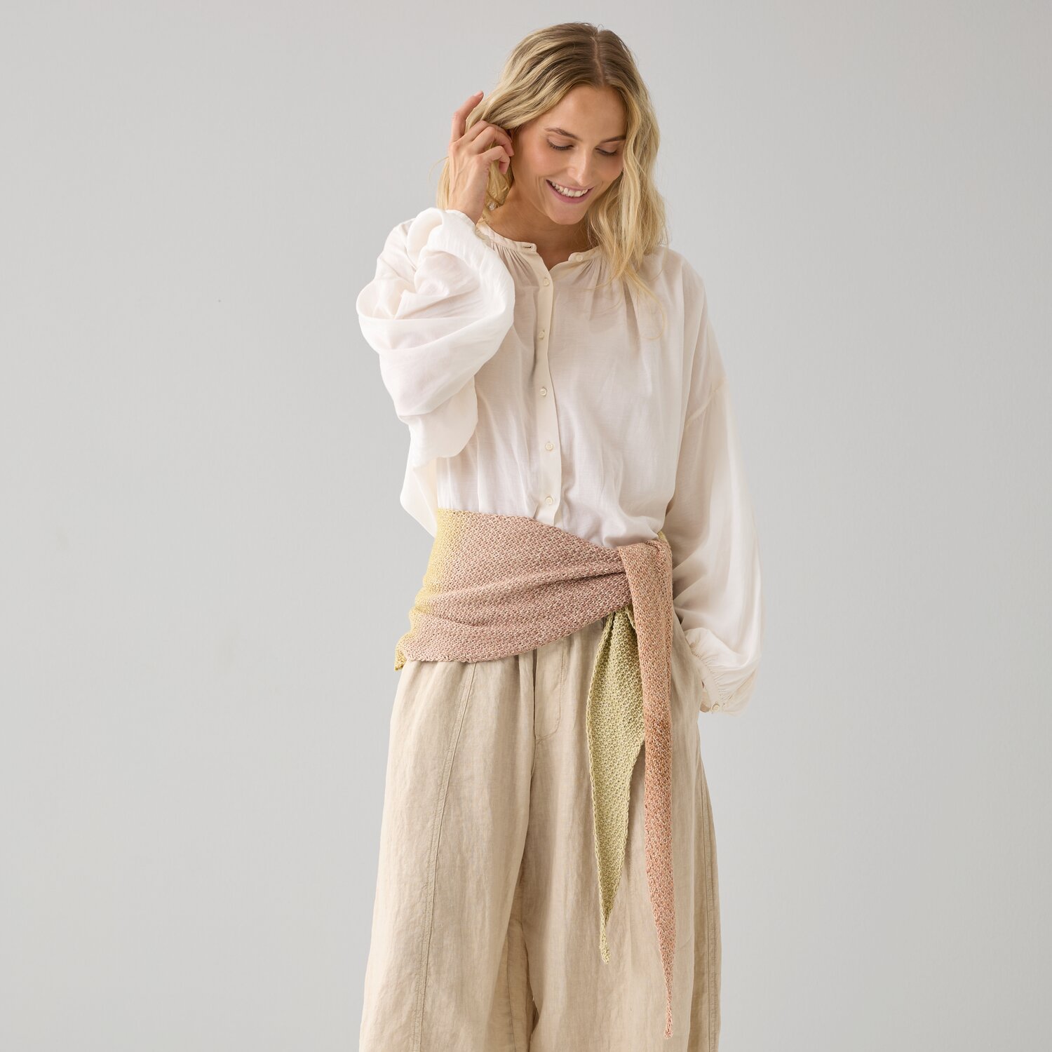 Strickset Dreieckstuch Modell 16 aus Die Neue Masche No. 15 von idee. Creativmarkt