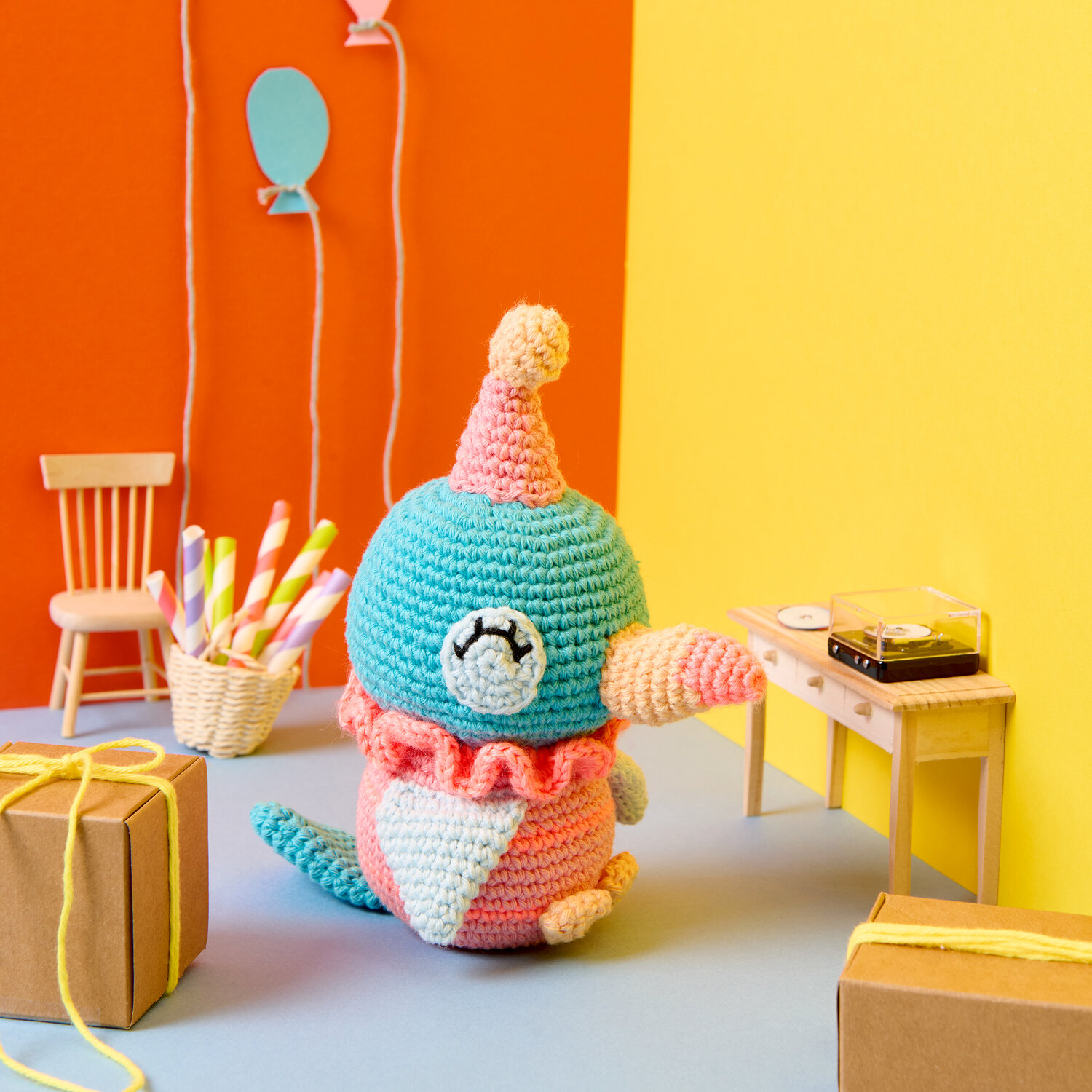 Häkelanleitung Ricorumi CAL Toby the Dancing Party Toucan von Rico Design