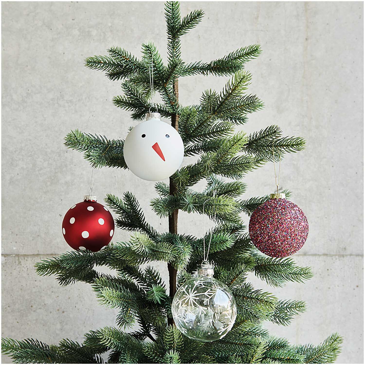 Glaskugel Baumschmuck Punkte rot-weiß 8cm Glaskugel Baumschmuck Punkte rot-weiß 8cm
