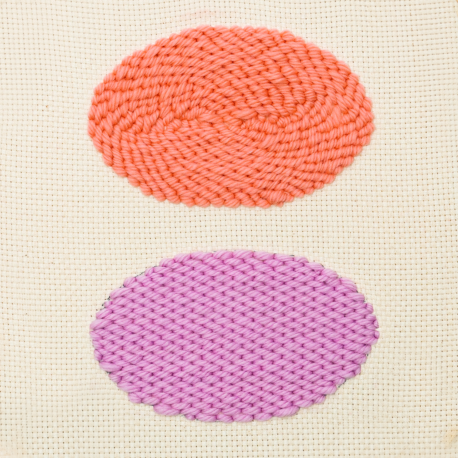 Plattstich-Varianten mit Punch Needle gestickt