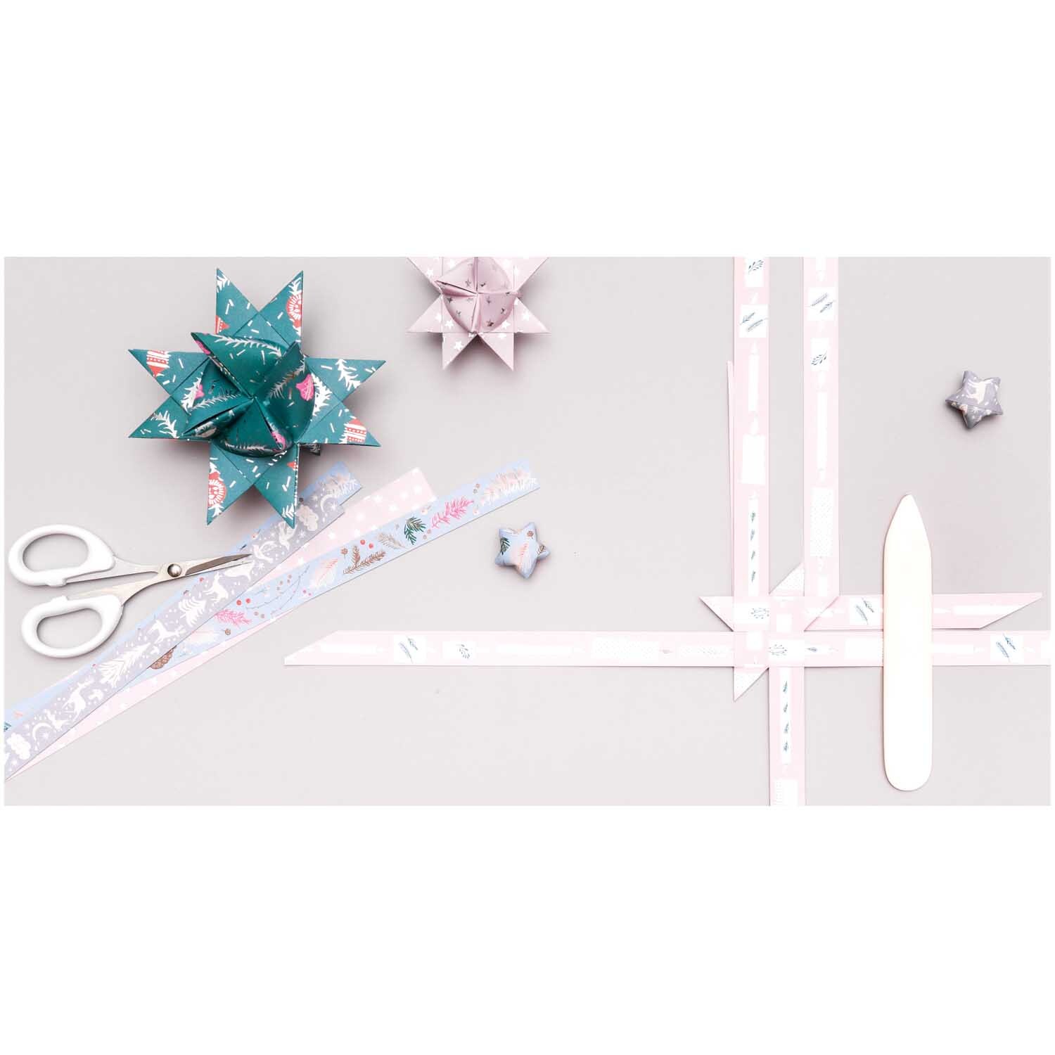 Paper Poetry Fröbelstreifen Nostalgic Christmas pastell 40 Stück Paper Poetry Fröbelstreifen Nostalgic Christmas pastell 40 Stück