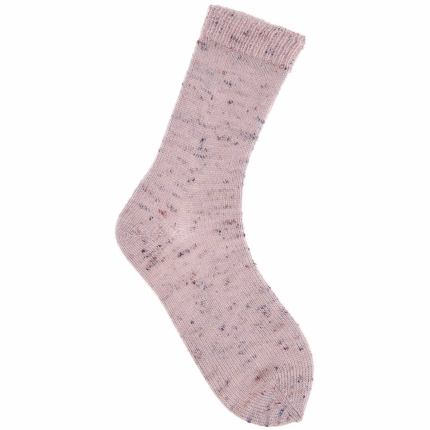 Superba Tweed 4-fädig: Fliederfarbene Socke mit feinem Tweed-Muster, gestrickt aus hochwertigem Garn.