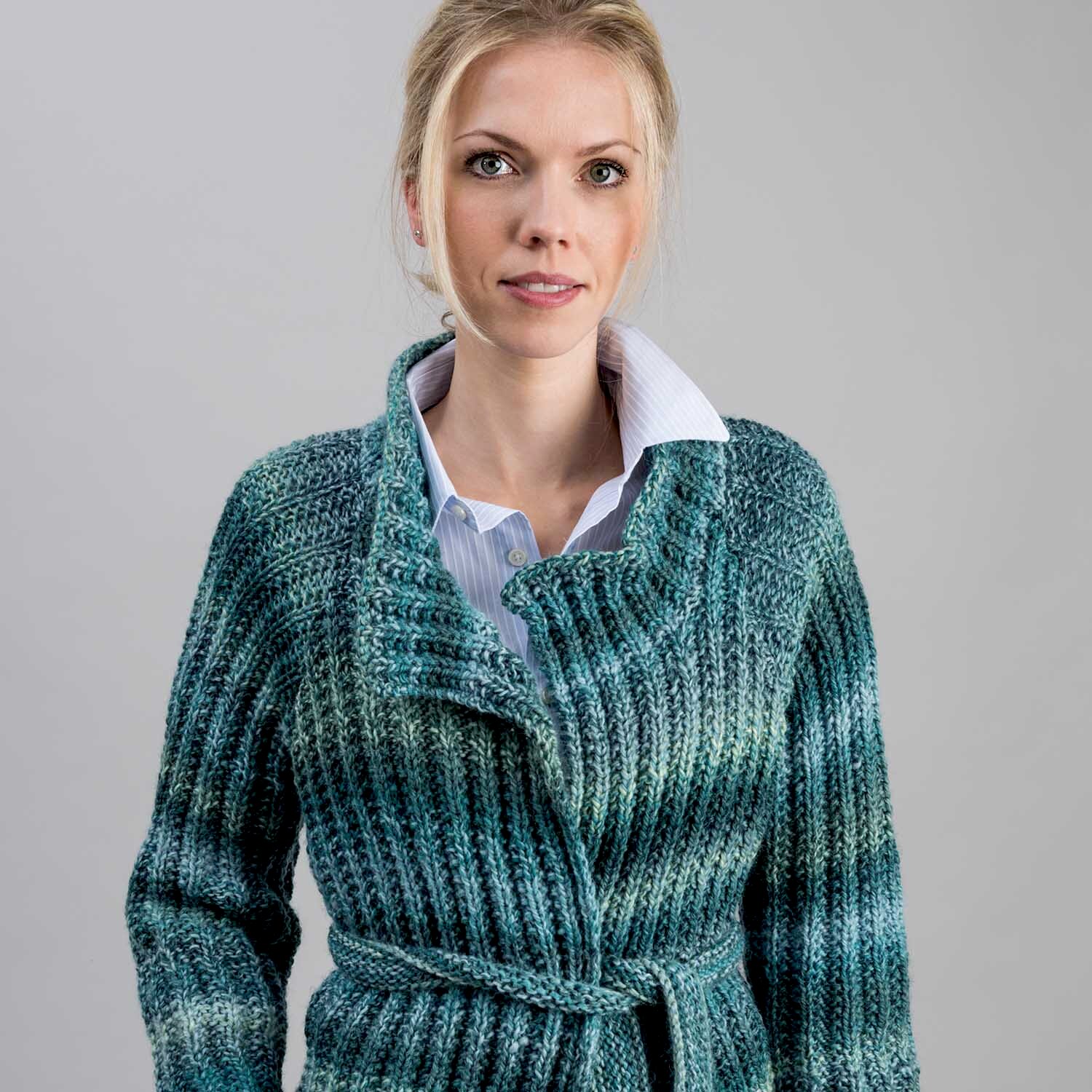 Strickanleitung Jacke aus Creative Ito Iro chunky von idee. Creativmarkt 