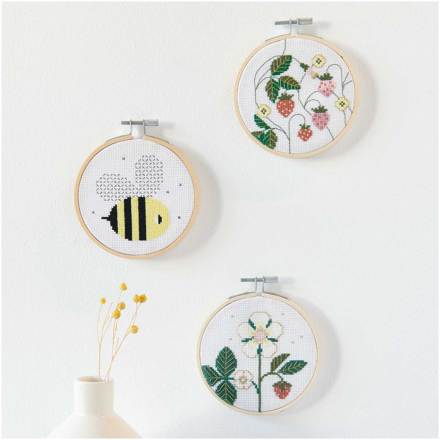 Stickpackung Bild Erdbeeren Ø10cm Stickpackung Bild Erdbeeren Ø10cm