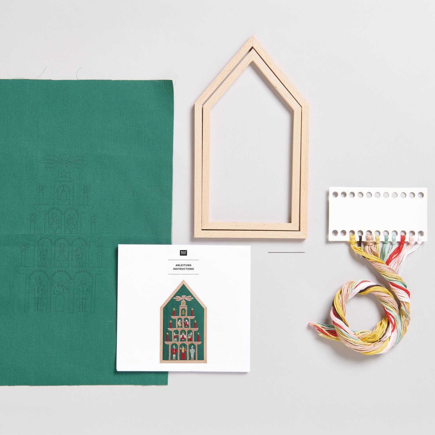 Stickpackung Pyramide vorgezeichnet 12,5x22,5cm von Rico Design Stickpackung Pyramide vorgezeichnet 12,5x22,5cm von Rico Design